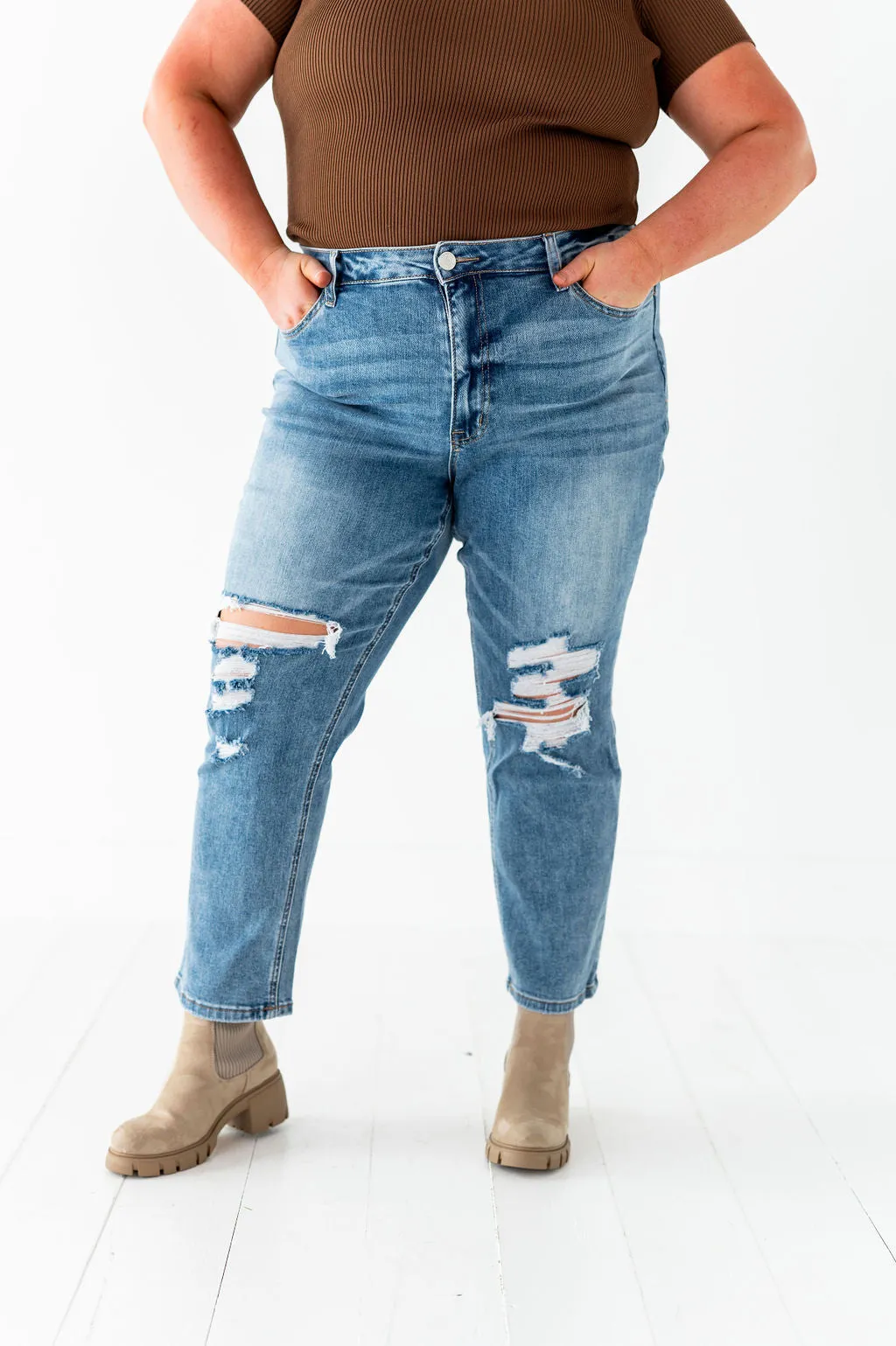 Andrews Vintage Straight Jeans