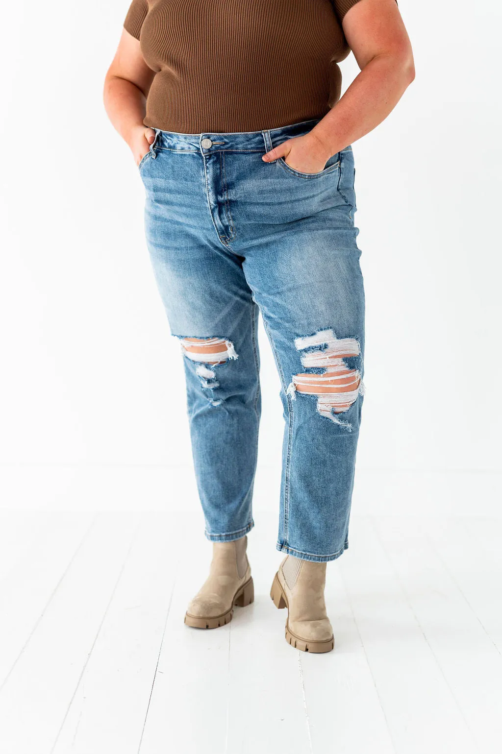 Andrews Vintage Straight Jeans