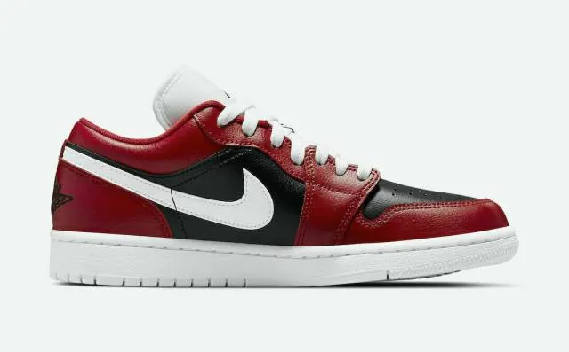 AUTHENTIC NIKE Air Jordan 1 Low Gym Red Chicago Flip DC0...