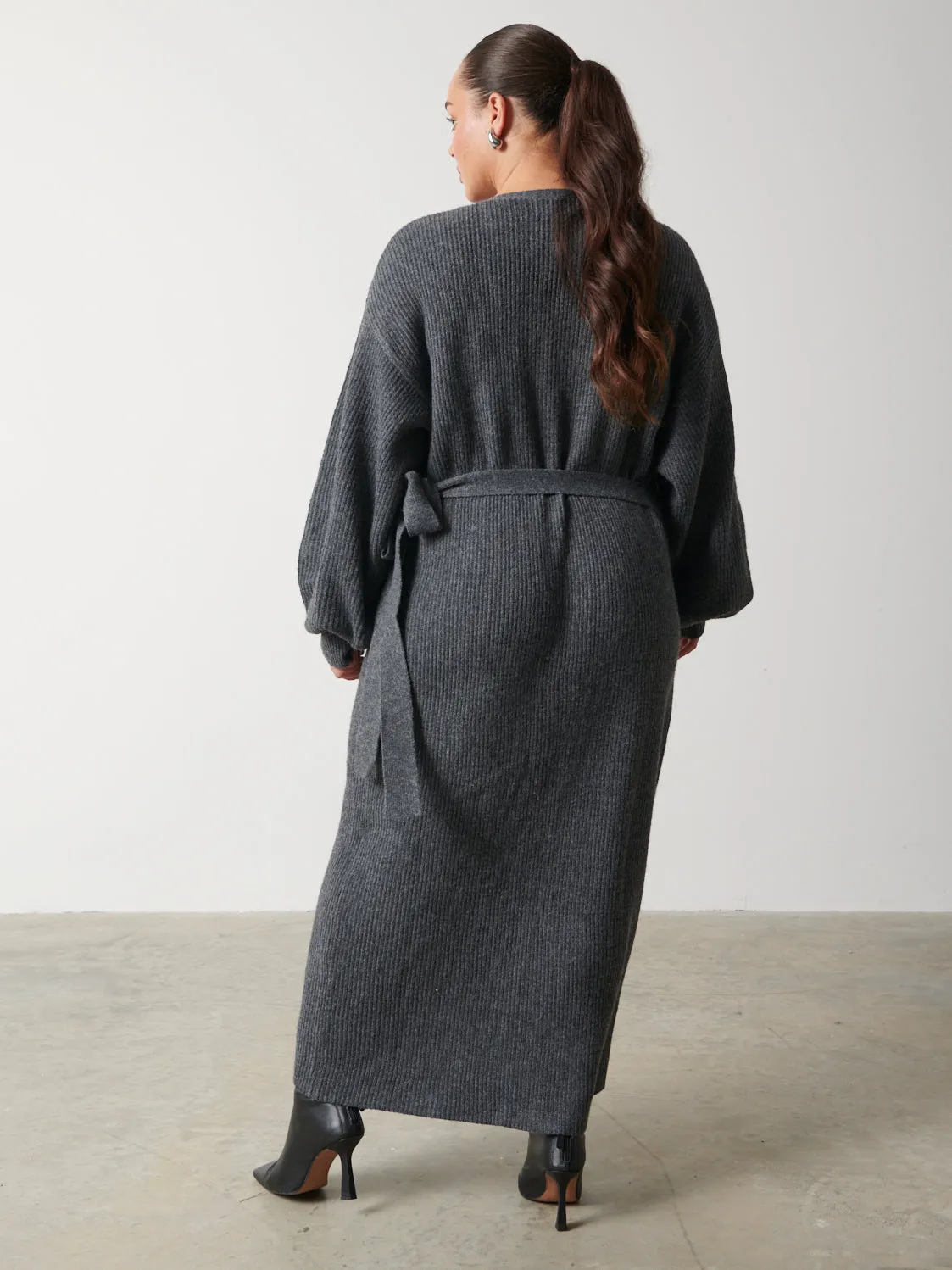 Kinsley Ribbed Wrap Dress Curve - Charcoal Grey