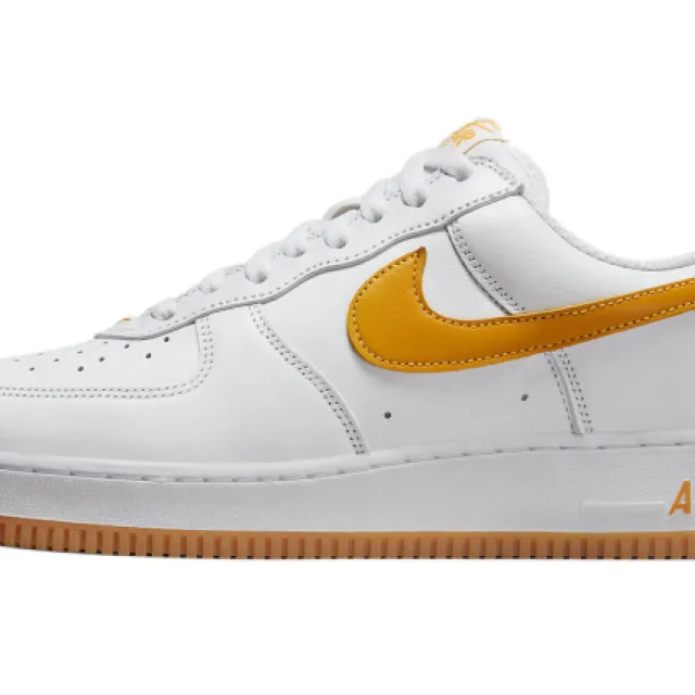 Nike air force 1 low university gold