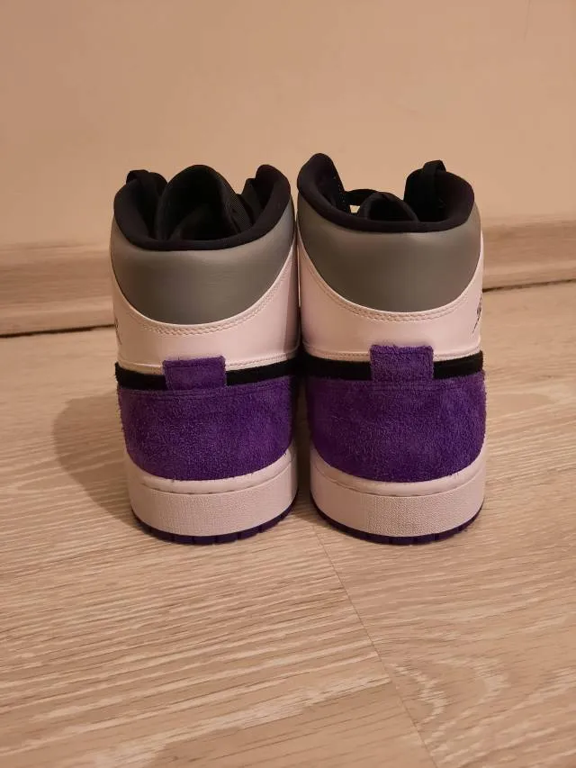 Nike air jordan 1 mid se black/varsity purple/white