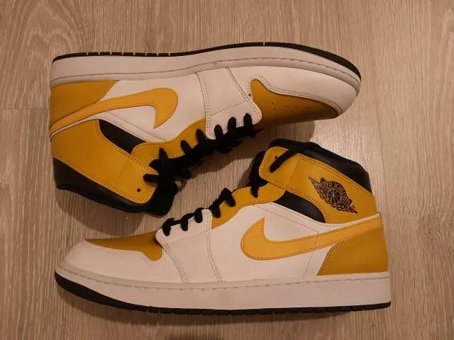 Nike air jordan 1 mid university gold 2021 554724-170