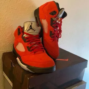 Nike air jordan retro 5 raging bull