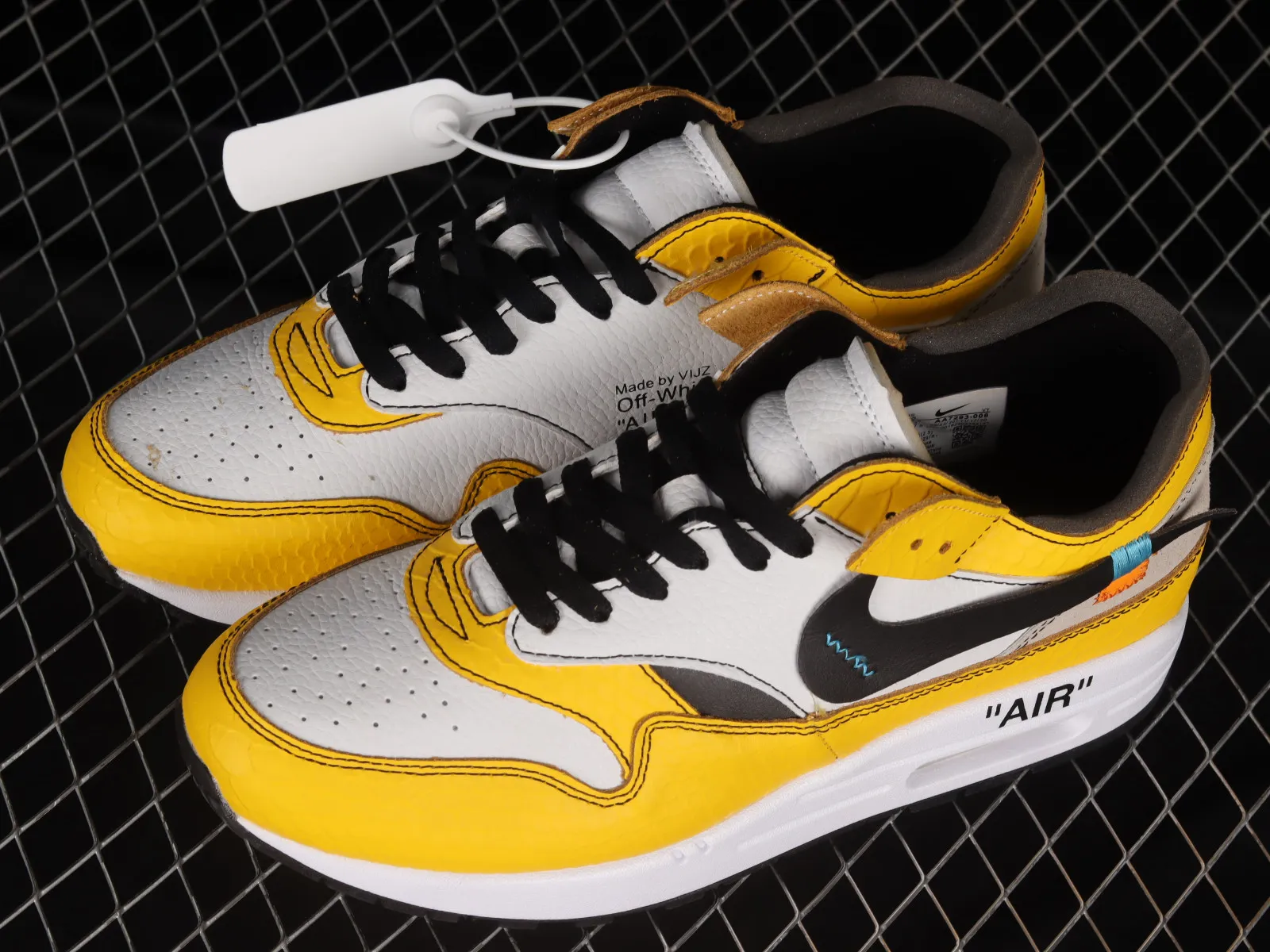 Nike Air Max 1 Gold White Black AA7293-006