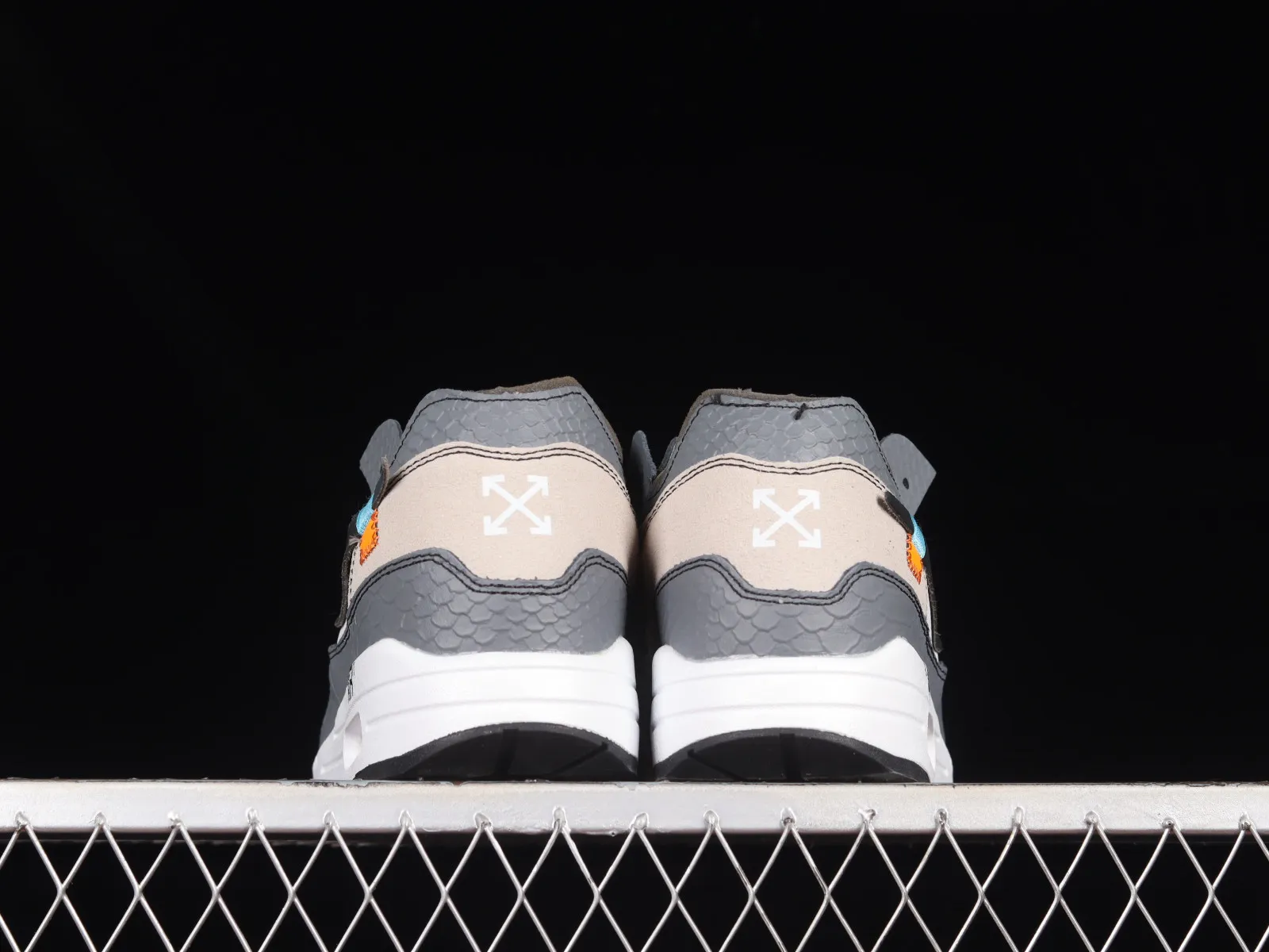 Nike Air Max 1 Off-White Dark Grey Black AA7293-007