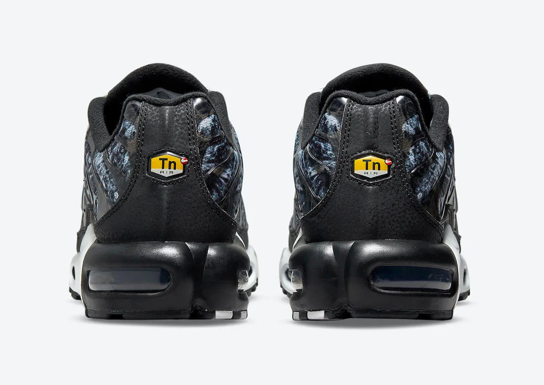 Nike Air Max Plus Dark Smoke Grey Black White DO6384-001