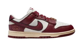 NIKE DUNK LOW SE JUST DO IT SAIL TEAM RED (W)