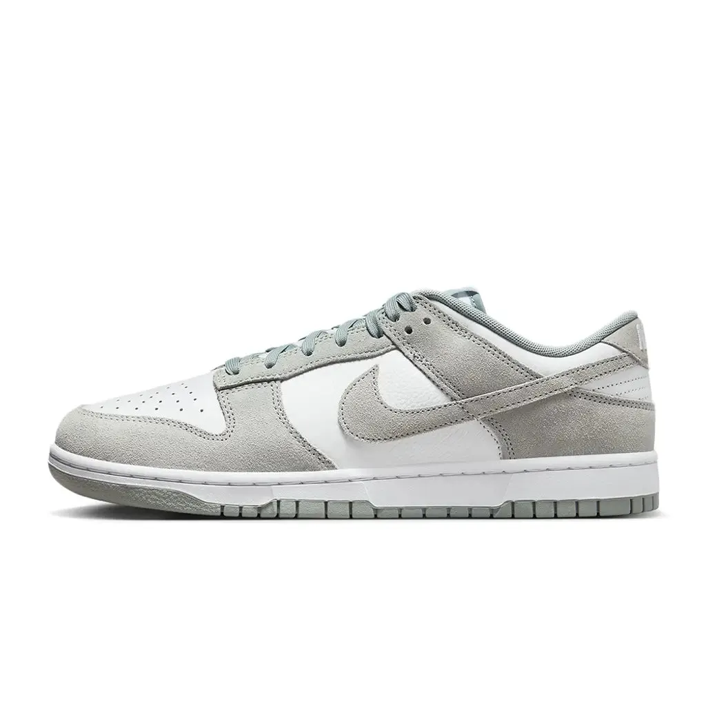 NIKE DUNK LOW SE WHITE LIGHT PUMICE