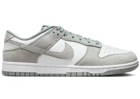 NIKE DUNK LOW SE WHITE LIGHT PUMICE