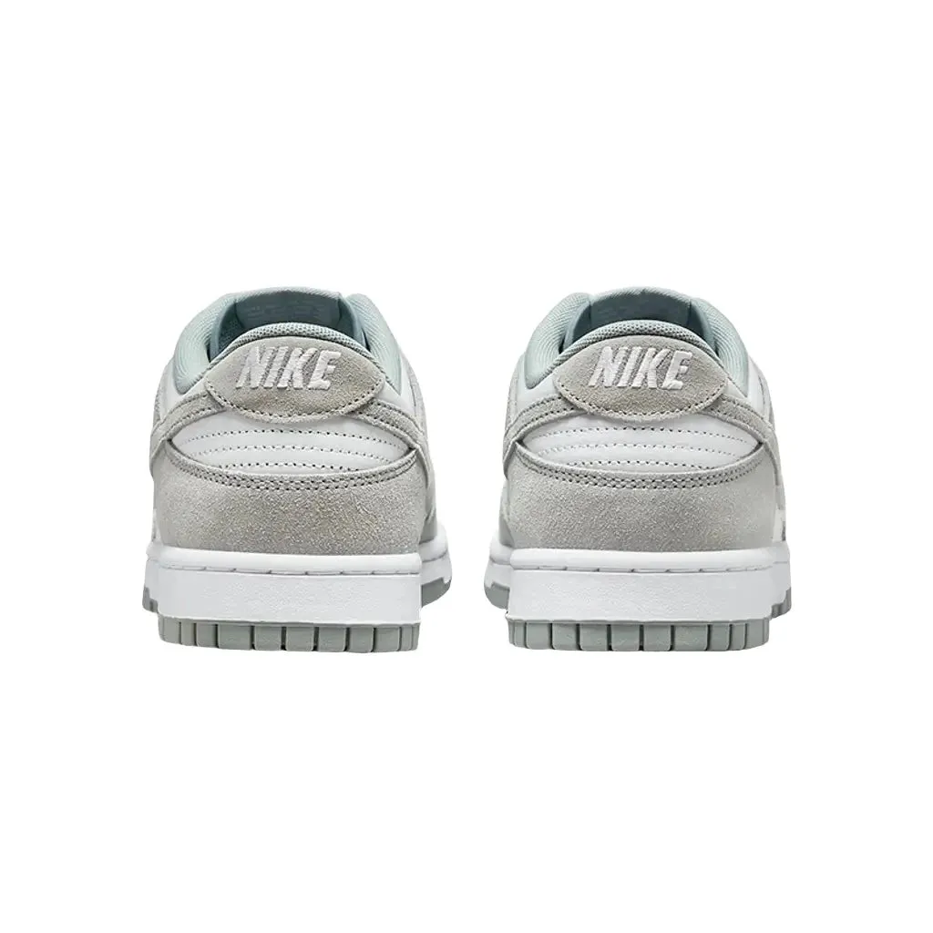 NIKE DUNK LOW SE WHITE LIGHT PUMICE