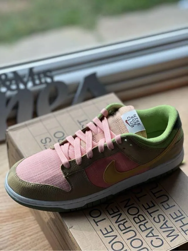 Nike dunk low sun club arctic orange