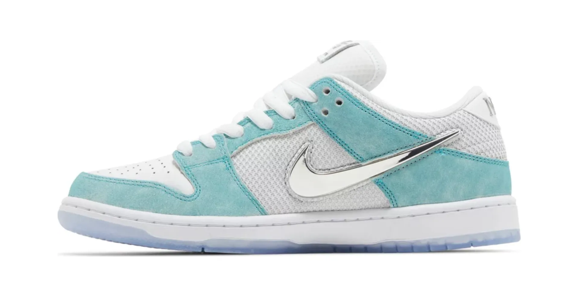 NIKE SB DUNK LOW APRIL SKATEBOARDS