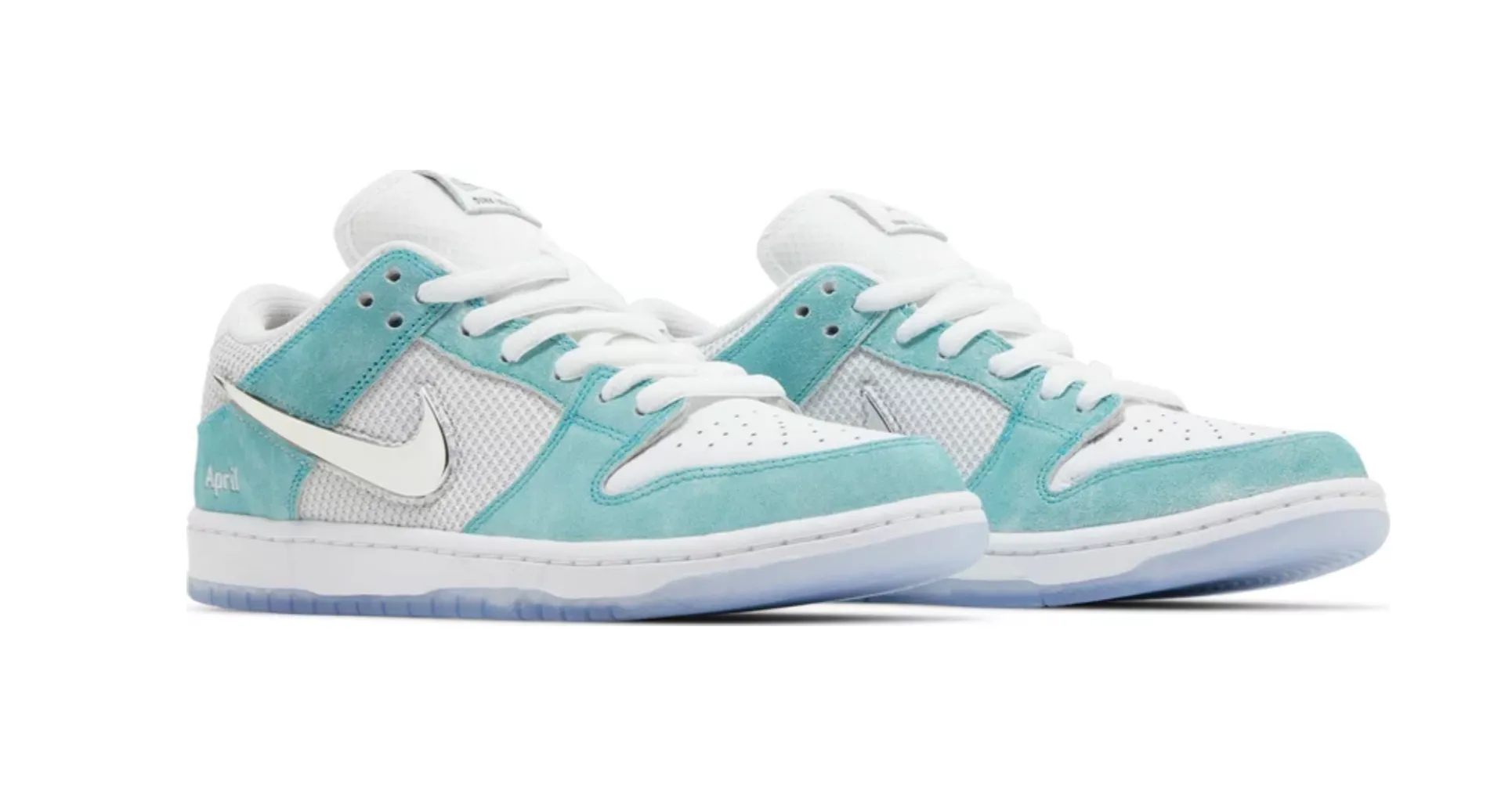 NIKE SB DUNK LOW APRIL SKATEBOARDS