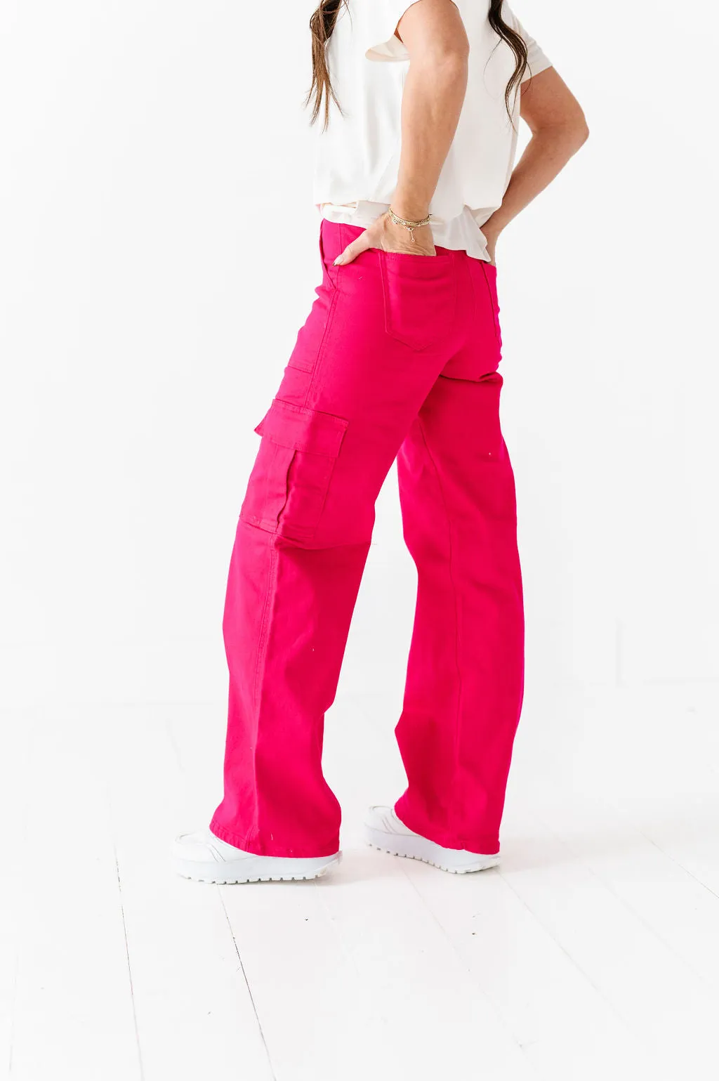 Spencer Cargo Jeans in Magenta - Size XS Left