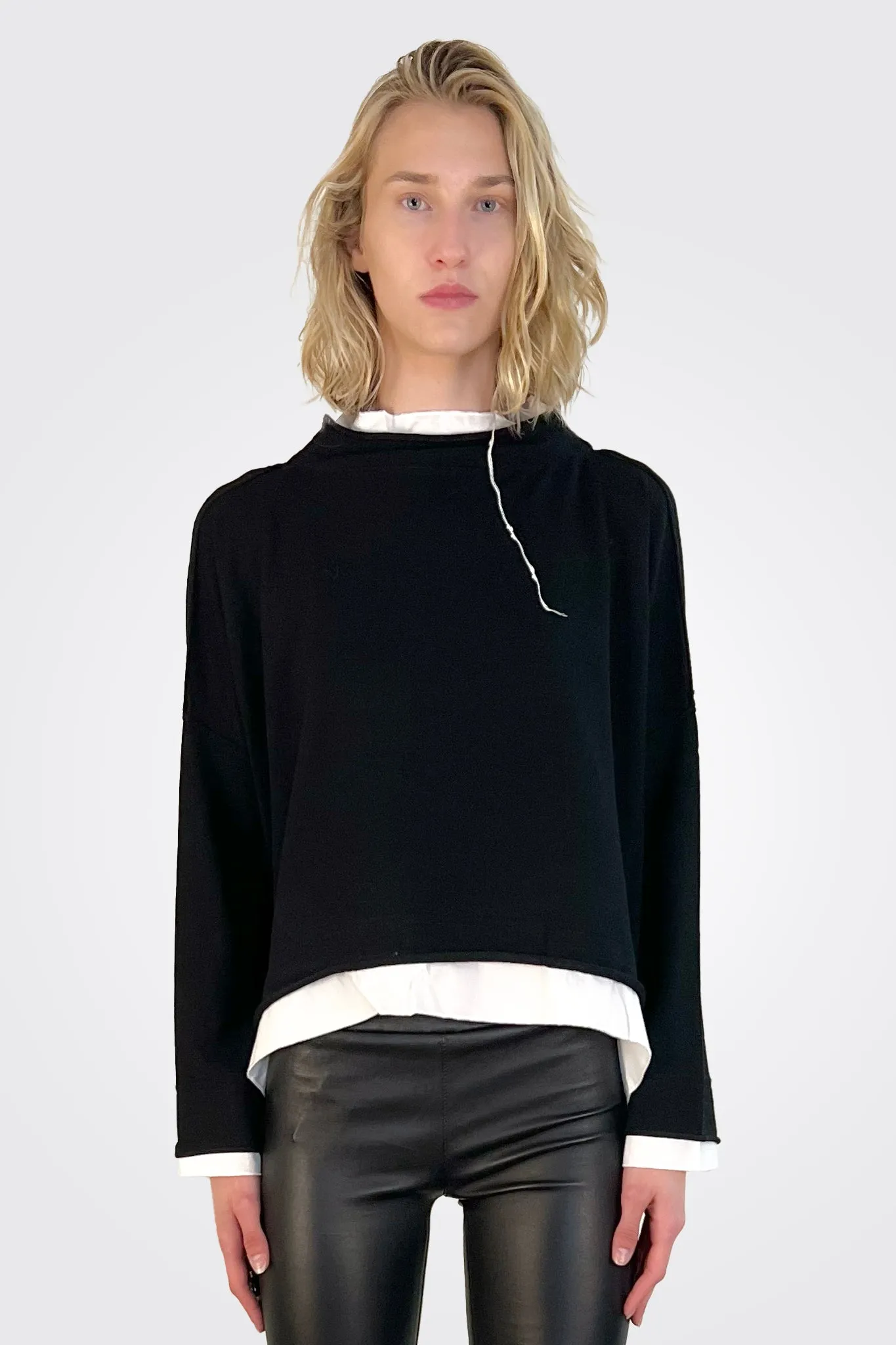 Two Tone Pullover - Black / White