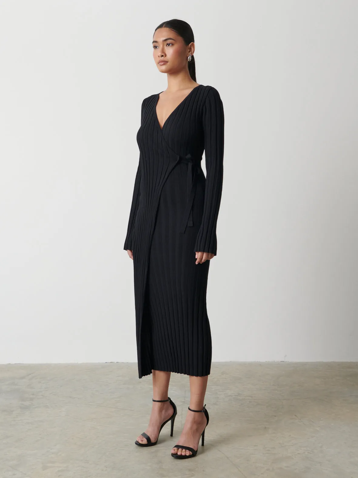 Vinnie Wrap Tie Midaxi Dress - Black